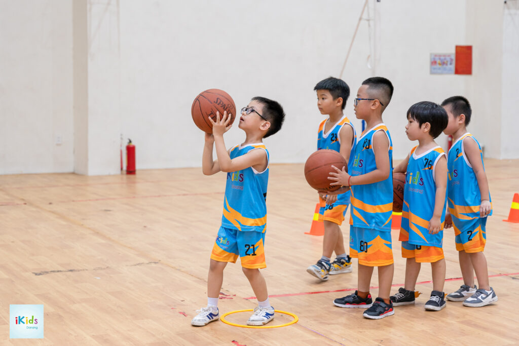 Tìm kiếm địa điểm dạy bóng rổ trẻ em tốt nhất Đà Nẵng
