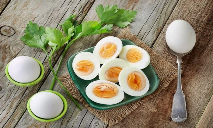Trứng cũng là một loại thực phẩm tốt cho sự phát triển của trẻ